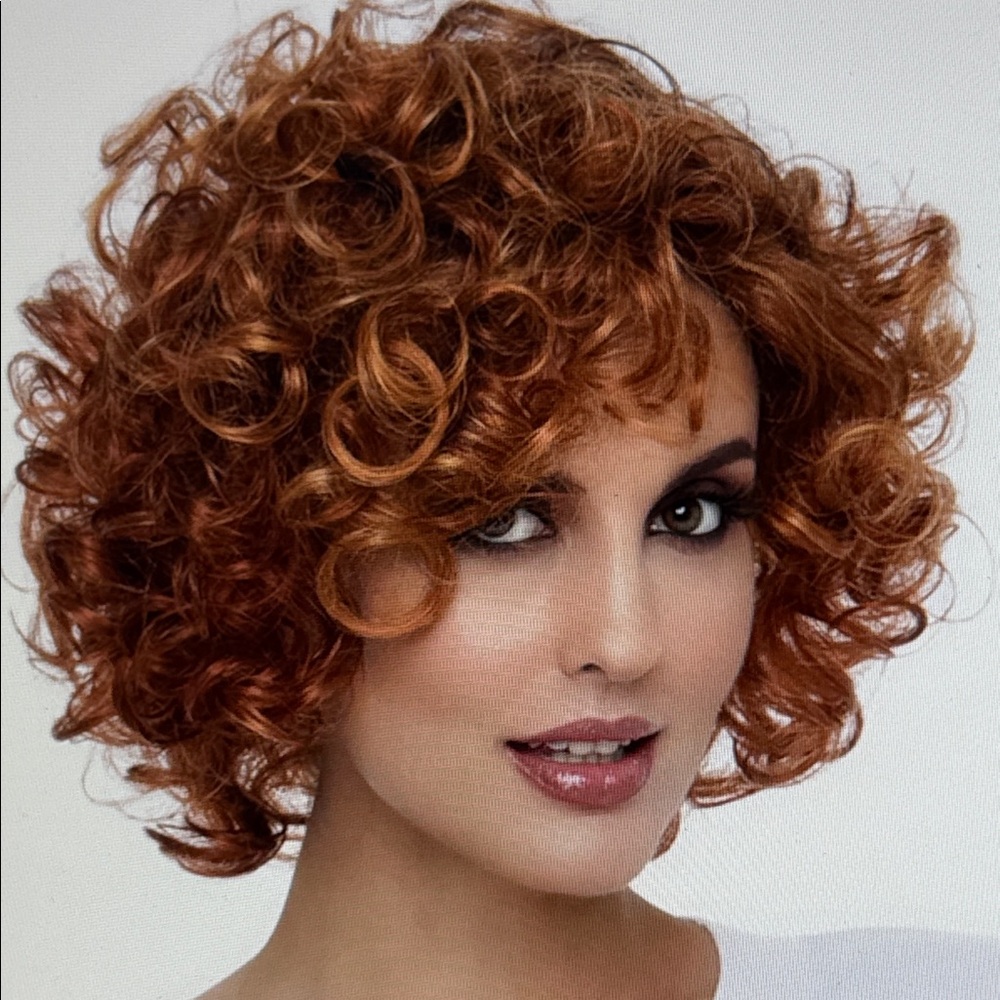 Alan Eaton Envy Voluminous Curly Kenya Wig in Sparkling Champagne - Picture 6 of 9